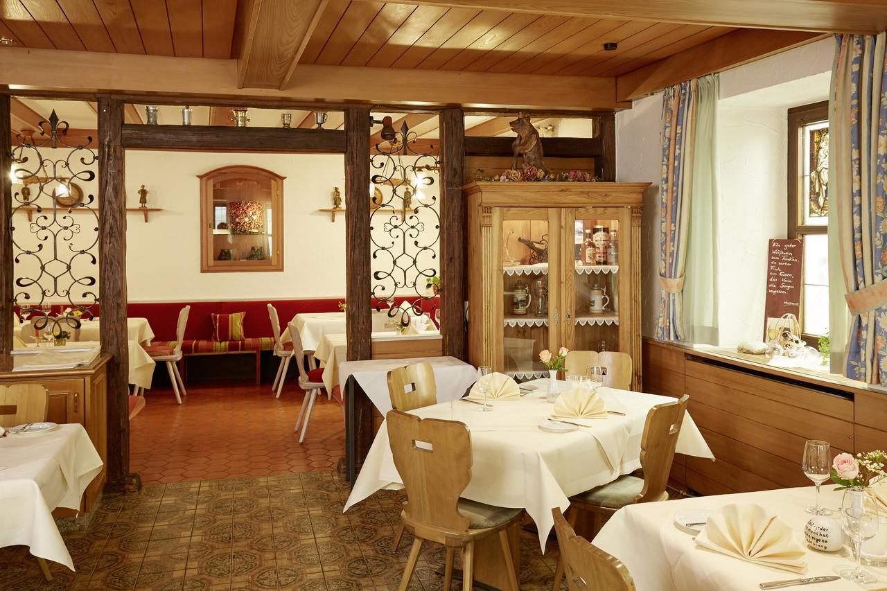 Hotel Restaurant Lindenhof Bräunlingen Exterior foto